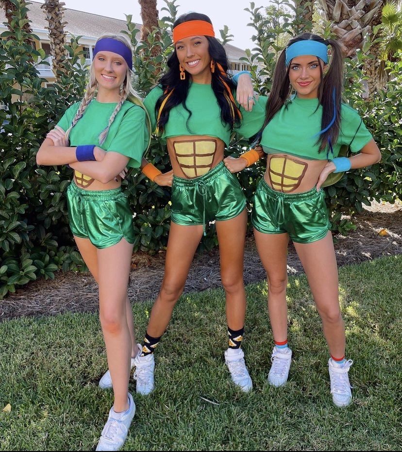 Halloween costumes for 3 teens hotsell